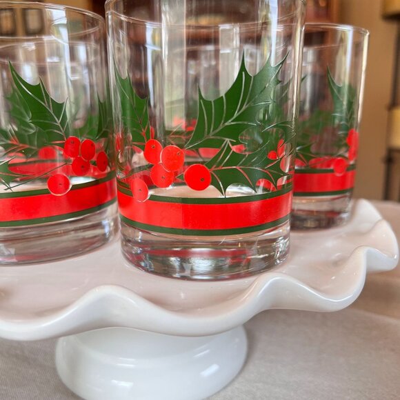 Vintage Holly Berry Tumblers Set Of 8 from Libbey Bon Vivant Collection-Libbey - Picture 11 of 12